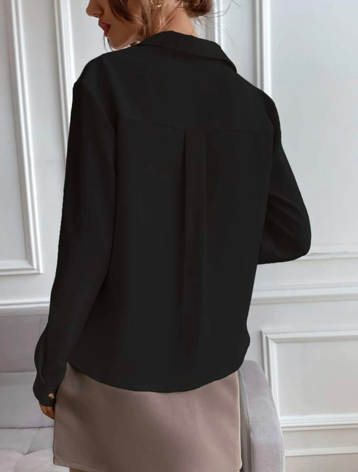 Chemise Frenchy à col uni avec poche à rabat